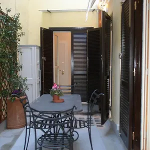  Apartment Piazza Navona Beautiful